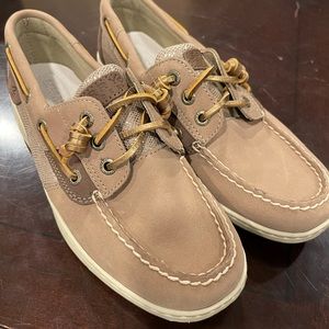 New without tags size 7.